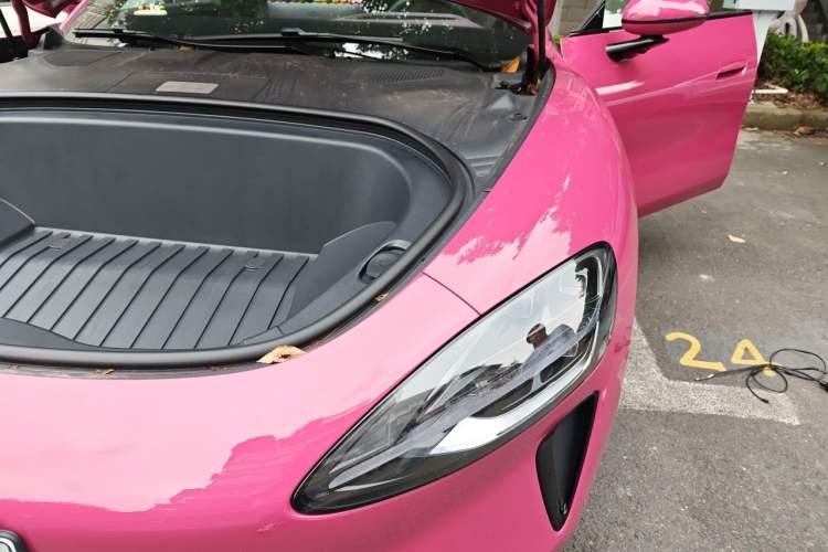 Used Xiaomi Auto SU7 2024 Four-Wheel Drive Ultra-Long Range Advanced Intelligent Driving Max Edition Engine Bay Left