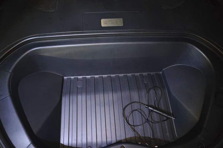 Used Xiaomi Auto SU7 2024 Four-Wheel Drive Ultra-Long Range Advanced Intelligent Driving Max Edition Engine Bay