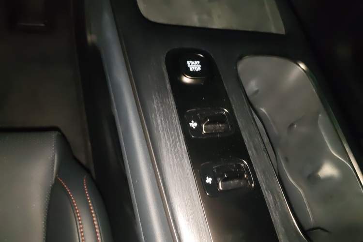 Used Xiaomi Auto SU7 2024 Rear-Drive Standard Founder Edition Gear Lever
