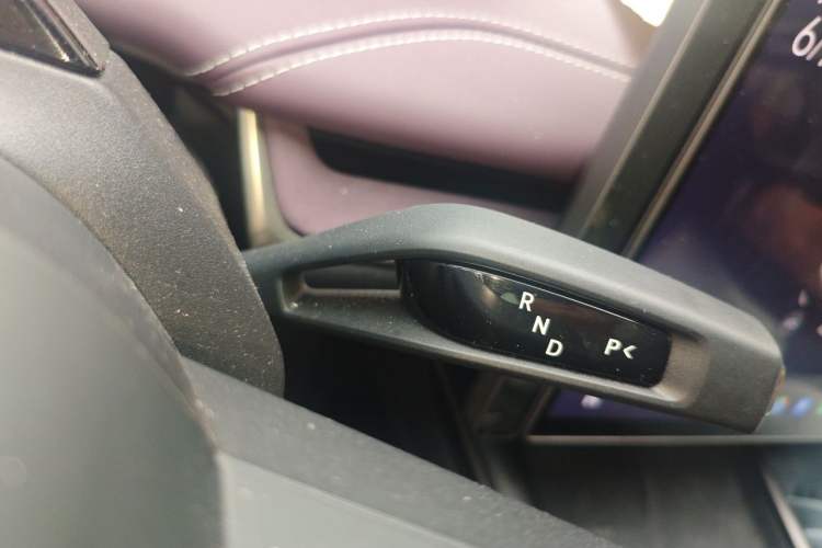 Used Xiaomi Auto SU7 2024 Four-Wheel Drive Ultra-Long Range Advanced Intelligent Driving Max Edition Gear Lever