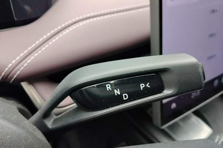 Used Xiaomi Auto SU7 2024 Rear-Drive Long-Range Intelligent Driving Version Gear Lever