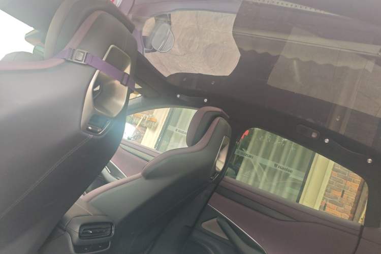 Used Xiaomi Auto SU7 2024 Four-Wheel Drive Ultra-Long Range Advanced Intelligent Driving Max Edition Headliner