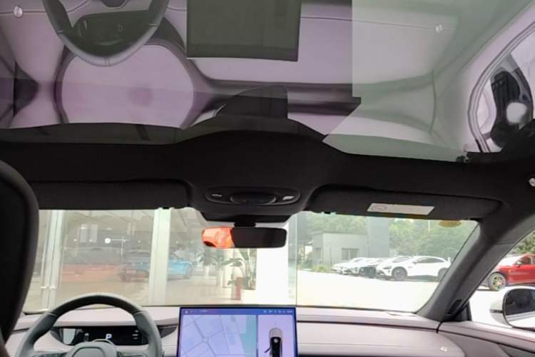 Used Xiaomi Auto SU7 2024 Rear-Drive Long-Range Intelligent Driving Version Headliner