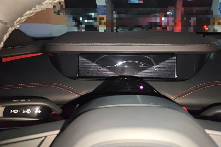 Used Xiaomi Auto SU7 2024 Four-Wheel Drive Ultra-Long Range Advanced Intelligent Driving Max Edition Instrument Cluster