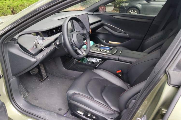 Used Xiaomi Auto SU7 2024 Rear-Drive Ultra-Long Range Advanced Pro-Level Intelligent Driving Version Left Front Seat