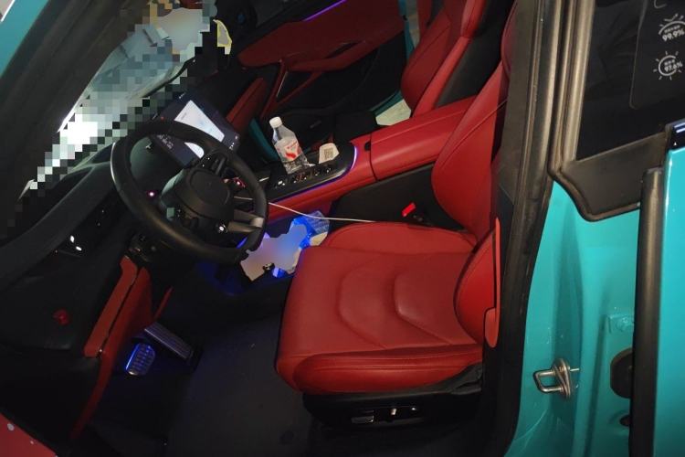 Used Xiaomi Auto SU7 2024 Four-Wheel Drive Ultra-Long Range Advanced Intelligent Driving Max Edition Left Front Seat