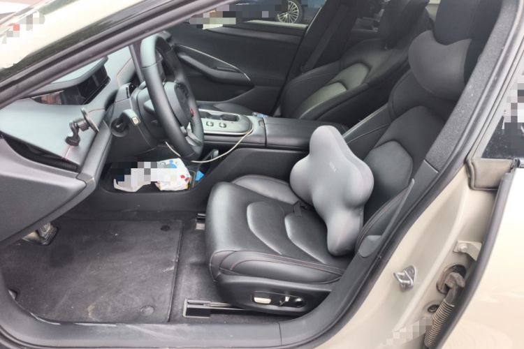 Used Xiaomi Auto SU7 2024 Rear-Drive Ultra-Long Range Advanced Pro-Level Intelligent Driving Version Left Front Seat
