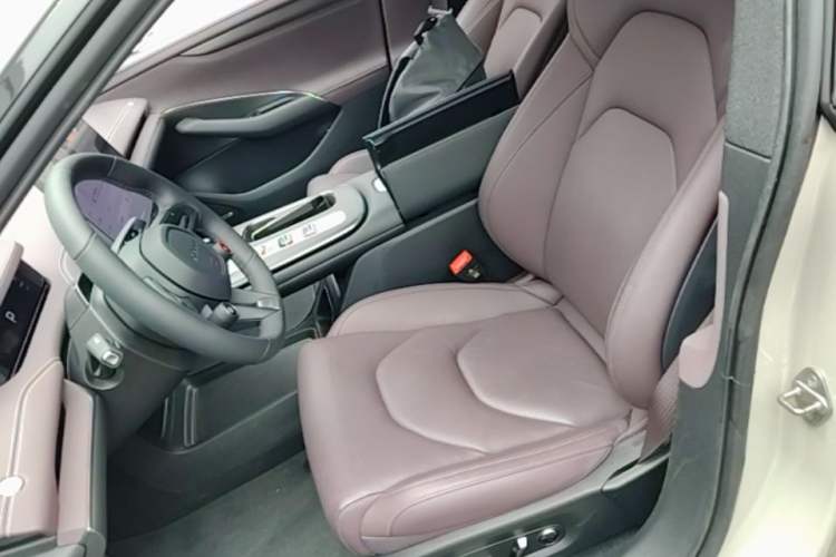 Used Xiaomi Auto SU7 2024 Rear-Drive Long-Range Intelligent Driving Version Left Front Seat
