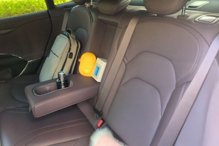 Used Xiaomi Auto SU7 2024 Rear-Drive Long-Range Intelligent Driving Version Left Rear Seat