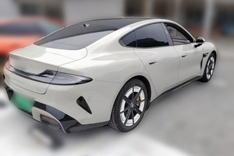 Used Xiaomi Auto SU7 2024 Rear-Drive Long-Range Intelligent Driving Version Rear Right 45 Deg