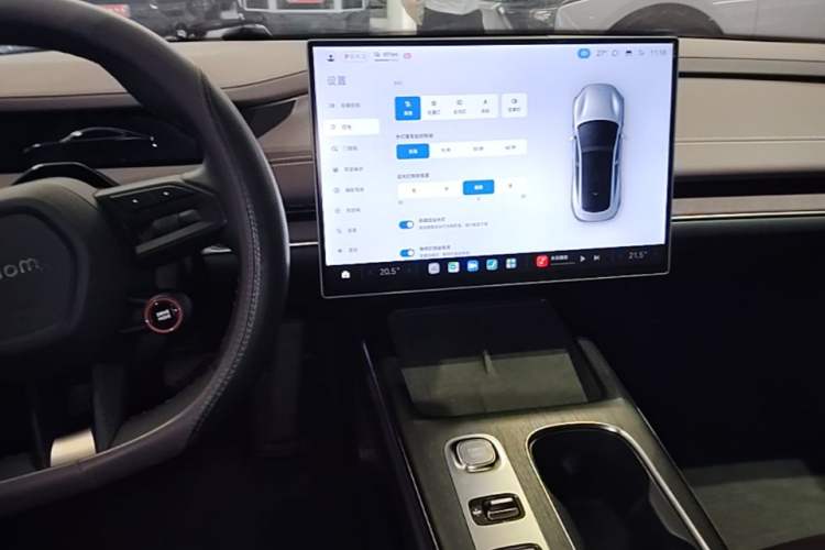 Used Xiaomi Auto SU7 2024 Rear-Drive Long-Range Intelligent Driving Version Audio And AC Panel