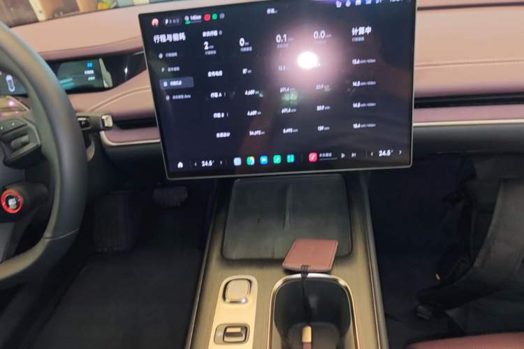 Used Xiaomi Auto SU7 2024 Rear-Drive Long-Range Intelligent Driving Version Audio And AC Panel