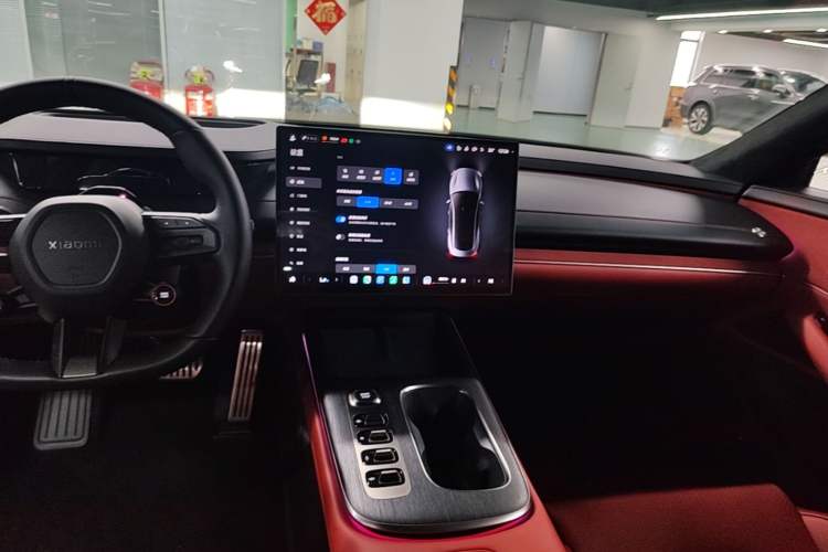 Used Xiaomi Auto SU7 2024 Four-Wheel Drive Ultra-Long Range Advanced Intelligent Driving Max Edition Audio And AC Panel