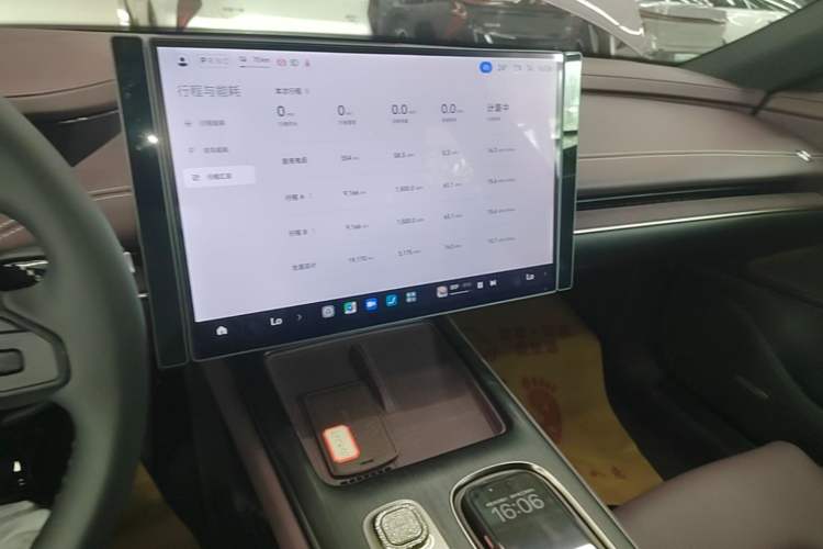 Used Xiaomi Auto SU7 2024 Rear-Drive Long-Range Intelligent Driving Version Audio And AC Panel