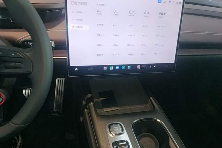 Used Xiaomi Auto SU7 2024 Four-Wheel Drive Ultra-Long Range Advanced Intelligent Driving Max Edition Audio And AC Panel