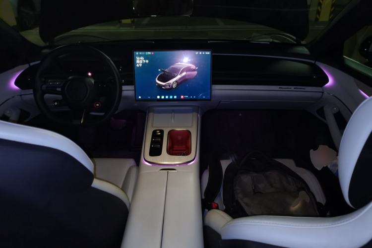 Used Xiaomi Auto SU7 2024 Rear-Drive Standard Founder Edition Center Console
