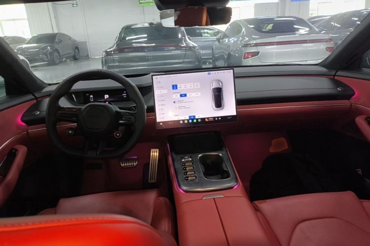 Used Xiaomi Auto SU7 2024 Four-Wheel Drive Ultra-Long Range Advanced Intelligent Driving Max Edition Center Console