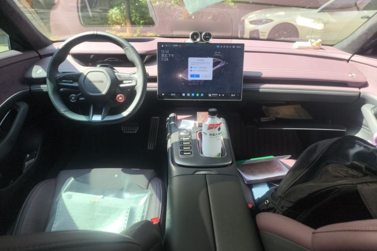 Used Xiaomi Auto SU7 2024 Four-Wheel Drive Ultra-Long Range Advanced Intelligent Driving Max Edition Center Console