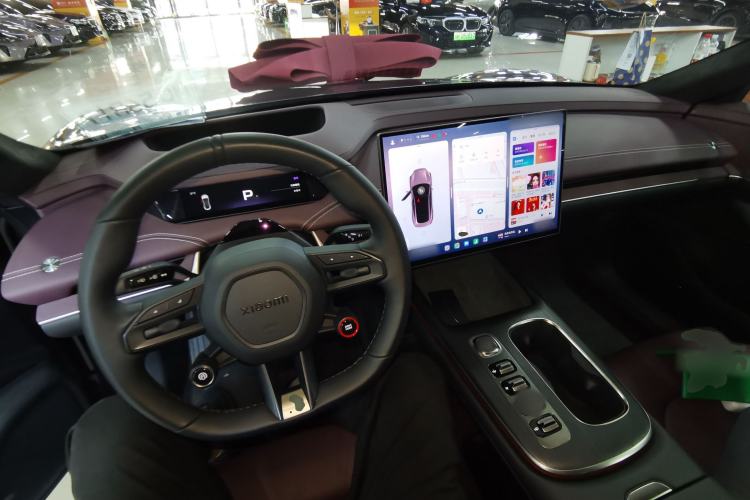 Used Xiaomi Auto SU7 2024 Four-Wheel Drive Ultra-Long Range Advanced Intelligent Driving Max Edition Center Console