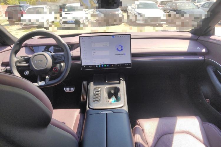 Used Xiaomi Auto SU7 2024 Four-Wheel Drive Ultra-Long Range Advanced Intelligent Driving Max Edition Center Console