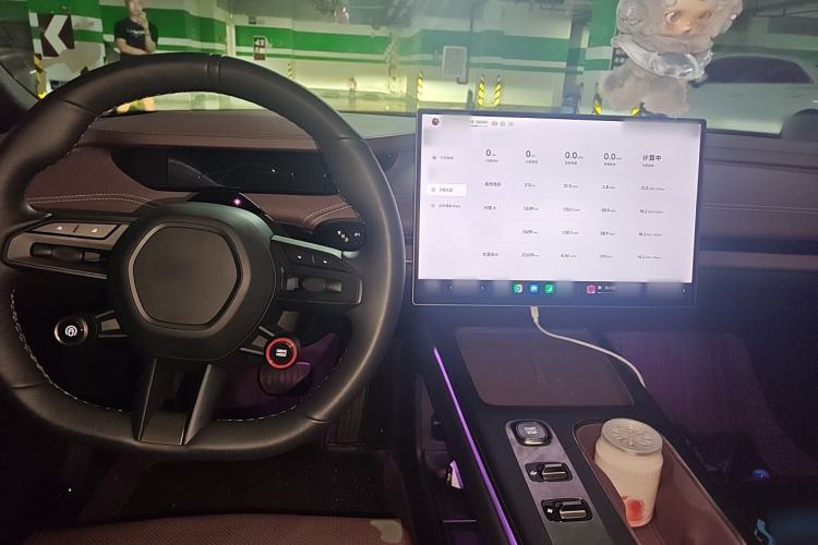 Used Xiaomi Auto SU7 2024 Rear-Drive Long-Range Intelligent Driving Version Center Console