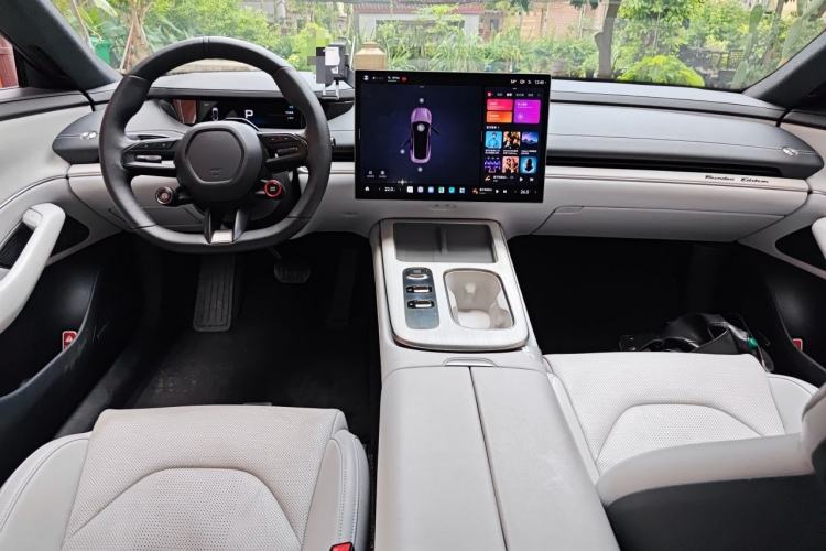 Used Xiaomi Auto SU7 2024 Rear-Drive Standard Founder Edition Center Console