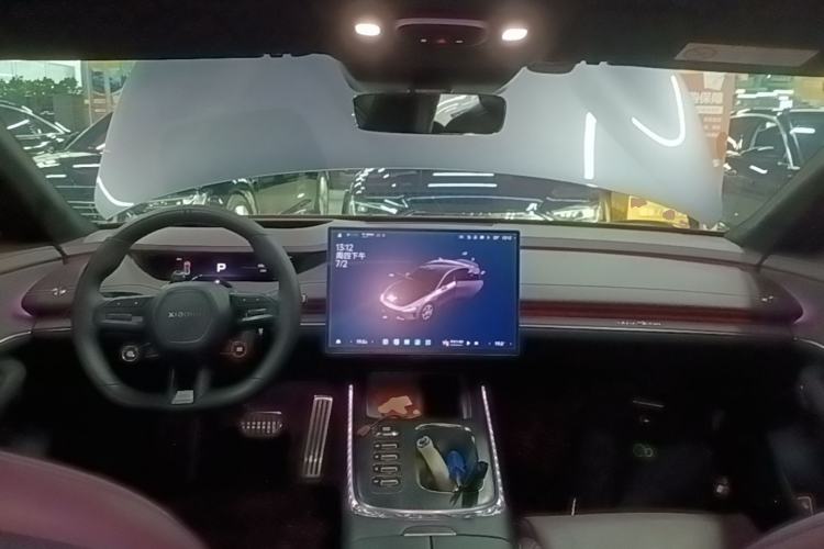 Used Xiaomi Auto SU7 2024 Four-Wheel Drive Ultra-Long Range Advanced Intelligent Driving Max Edition Center Console