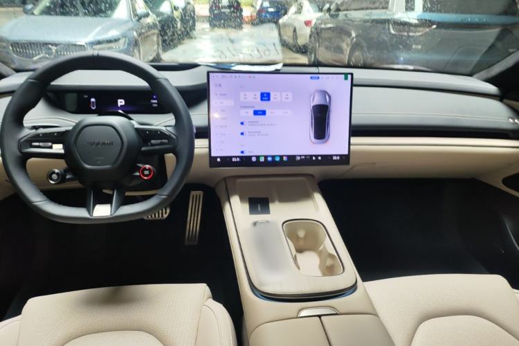 Used Xiaomi Auto SU7 2024 Four-Wheel Drive Ultra-Long Range Advanced Intelligent Driving Max Edition Center Console