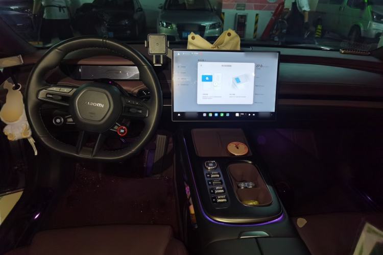 Used Xiaomi Auto SU7 2024 Rear-Drive Ultra-Long Range Advanced Pro-Level Intelligent Driving Version Center Console