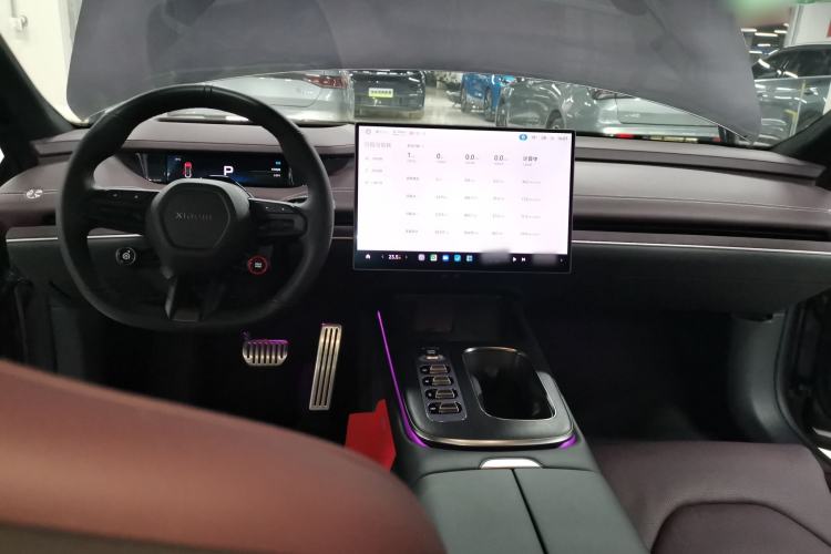 Used Xiaomi Auto SU7 2024 Four-Wheel Drive Ultra-Long Range Advanced Intelligent Driving Max Edition Center Console