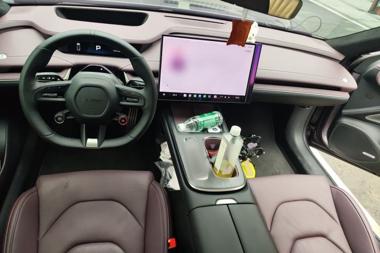 Used Xiaomi Auto SU7 2024 Four-Wheel Drive Ultra-Long Range Advanced Intelligent Driving Max Edition Center Console
