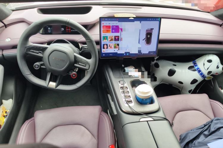 Used Xiaomi Auto SU7 2024 Four-Wheel Drive Ultra-Long Range Advanced Intelligent Driving Max Edition Center Console
