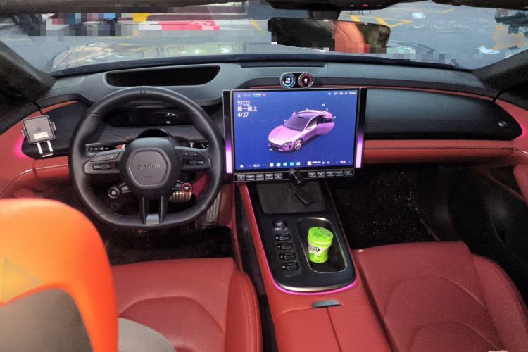 Used Xiaomi Auto SU7 2024 Four-Wheel Drive Ultra-Long Range Advanced Intelligent Driving Max Edition Center Console
