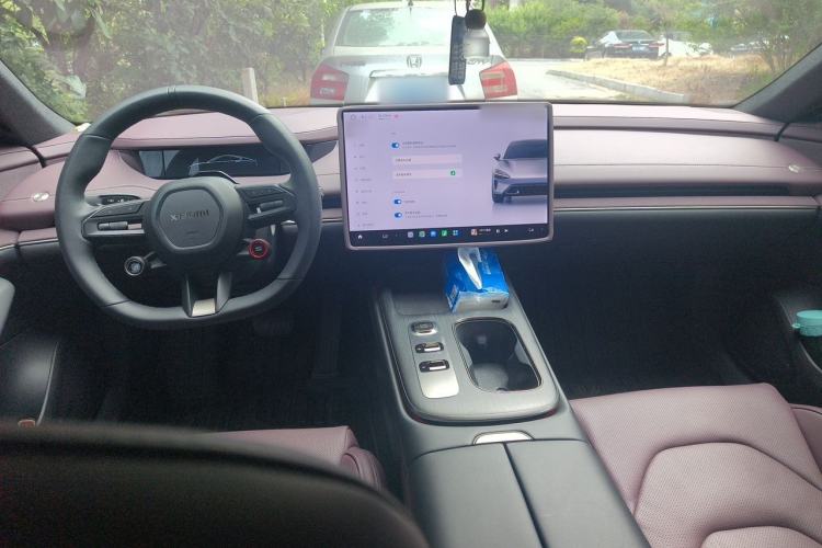 Used Xiaomi Auto SU7 2024 Rear-Drive Long-Range Intelligent Driving Version Center Console