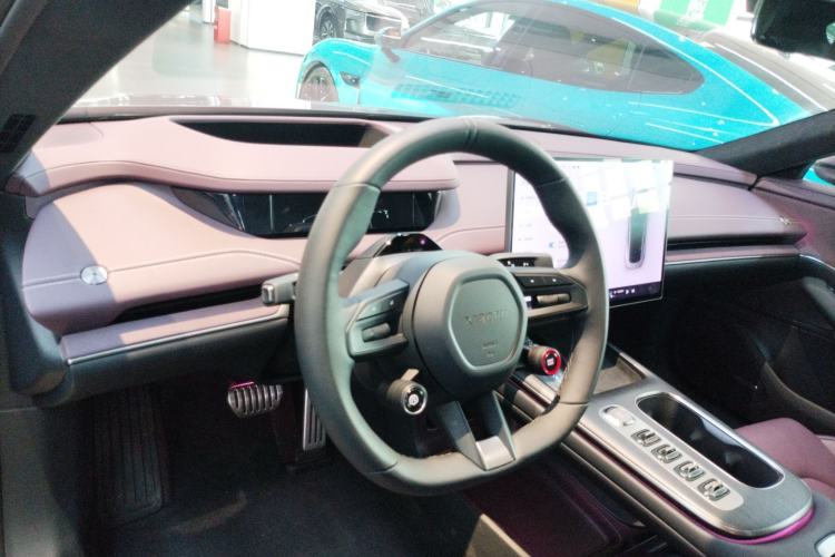 Used Xiaomi Auto SU7 2024 Four-Wheel Drive Ultra-Long Range Advanced Intelligent Driving Max Edition Center Console