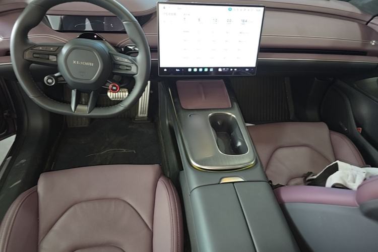 Used Xiaomi Auto SU7 2024 Four-Wheel Drive Ultra-Long Range Advanced Intelligent Driving Max Edition Center Console