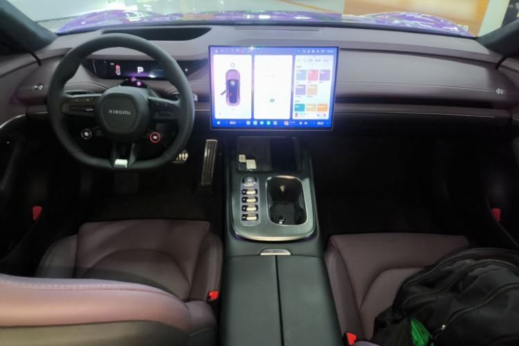 Used Xiaomi Auto SU7 2024 Four-Wheel Drive Ultra-Long Range Advanced Intelligent Driving Max Edition Center Console
