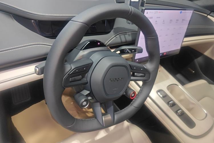Used Xiaomi Auto SU7 2024 Rear-Drive Ultra-Long Range Advanced Pro-Level Intelligent Driving Version Center Console