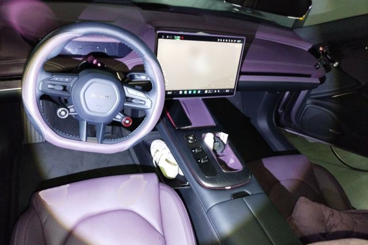 Used Xiaomi Auto SU7 2024 Rear-Drive Ultra-Long Range Advanced Pro-Level Intelligent Driving Version Center Console