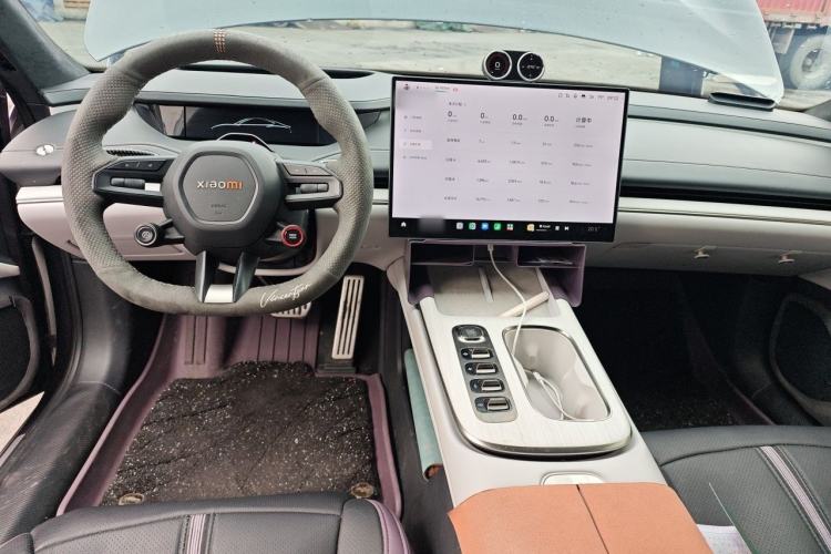 Used Xiaomi Auto SU7 2024 Four-Wheel Drive Ultra-Long Range Advanced Intelligent Driving Max Edition Center Console