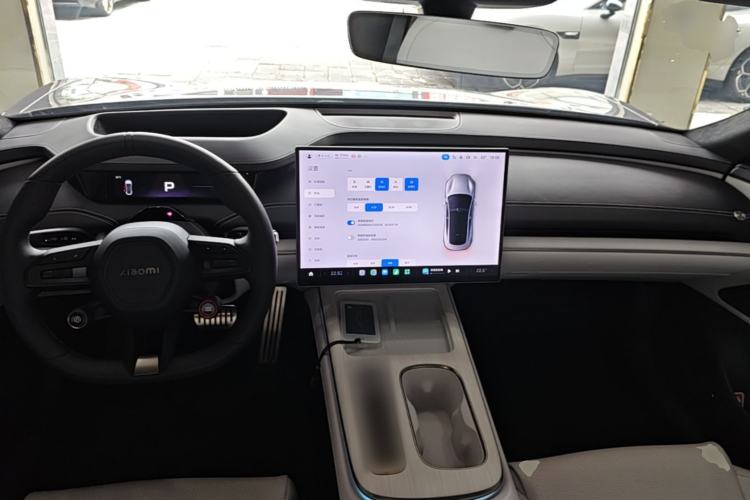 Used Xiaomi Auto SU7 2024 Four-Wheel Drive Ultra-Long Range Advanced Intelligent Driving Max Edition Center Console