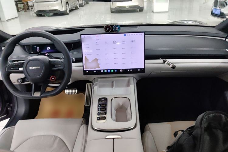 Used Xiaomi Auto SU7 2024 Four-Wheel Drive Ultra-Long Range Advanced Intelligent Driving Max Edition Center Console