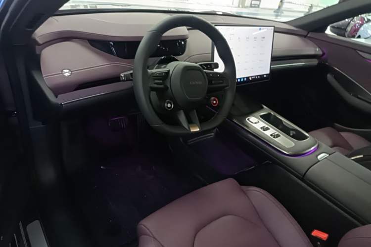 Used Xiaomi Auto SU7 2024 Rear-Drive Long-Range Intelligent Driving Version Center Console