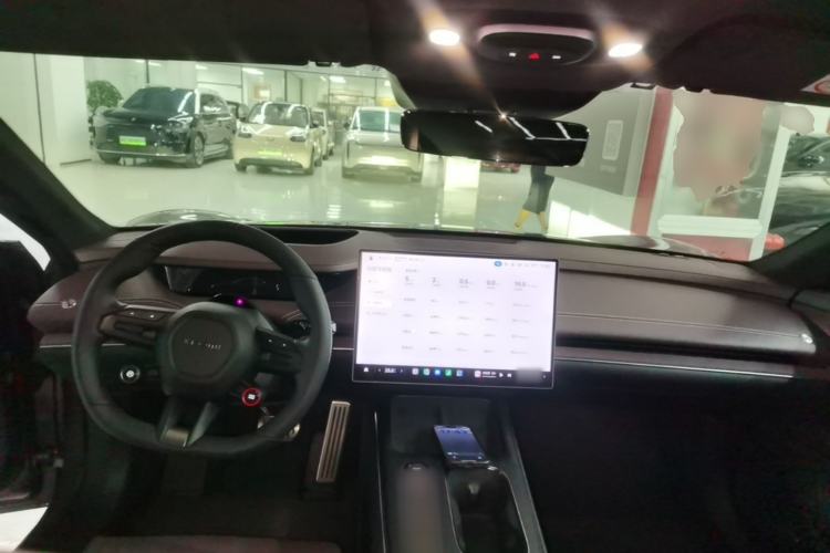Used Xiaomi Auto SU7 2024 Four-Wheel Drive Ultra-Long Range Advanced Intelligent Driving Max Edition Center Console