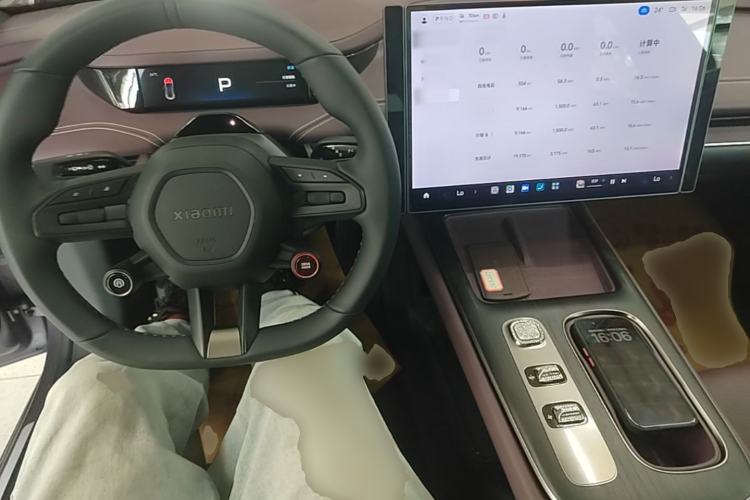 Used Xiaomi Auto SU7 2024 Rear-Drive Long-Range Intelligent Driving Version Center Console