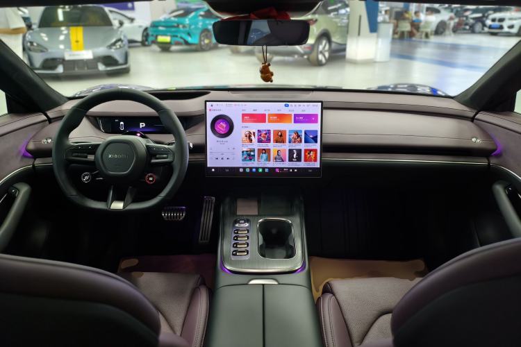 Used Xiaomi Auto SU7 2024 Four-Wheel Drive Ultra-Long Range Advanced Intelligent Driving Max Edition Center Console