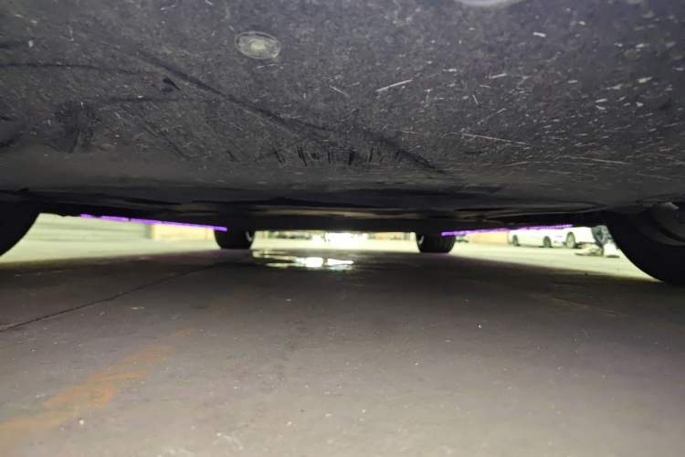 Used Xiaomi Auto SU7 2024 Four-Wheel Drive Ultra-Long Range Advanced Intelligent Driving Max Edition Chassis Front