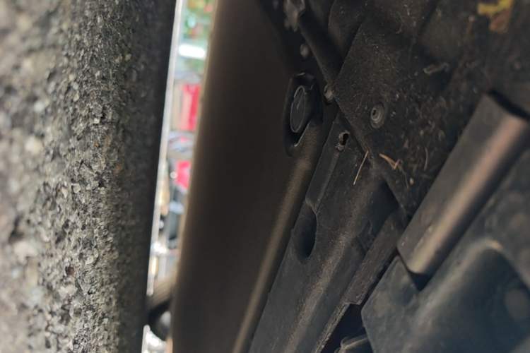Used Xiaomi Auto SU7 2024 Four-Wheel Drive Ultra-Long Range Advanced Intelligent Driving Max Edition Chassis Front Left