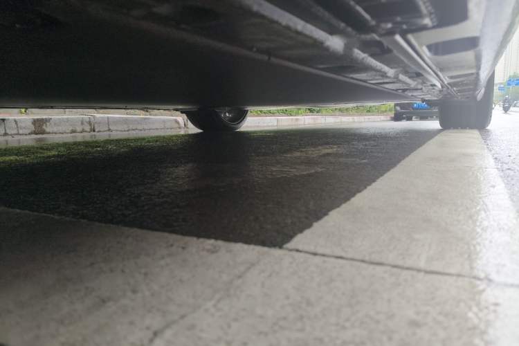 Used Xiaomi Auto SU7 2024 Rear-Drive Ultra-Long Range Advanced Pro-Level Intelligent Driving Version Chassis Front Left