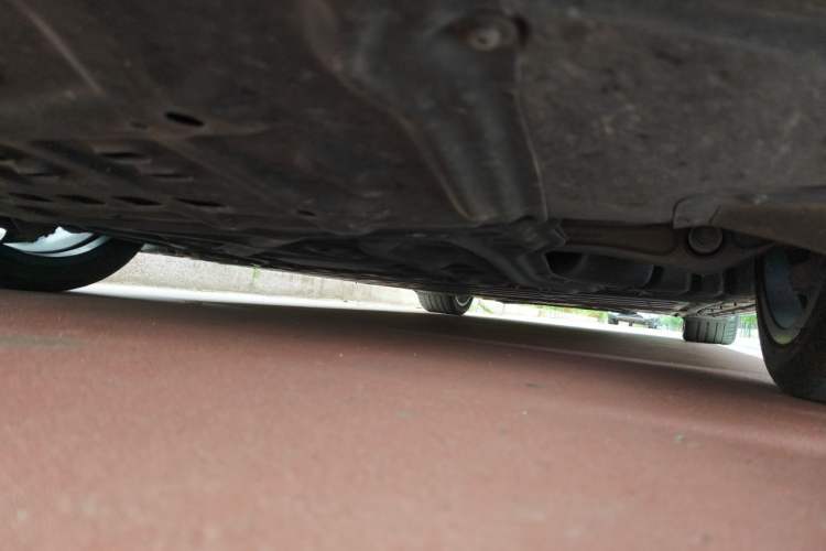 Used Xiaomi Auto SU7 2024 Four-Wheel Drive Ultra-Long Range Advanced Intelligent Driving Max Edition Chassis Front Left